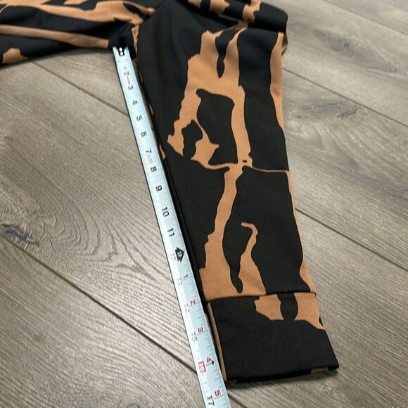 CROSBY By Mollie Burch Bixby Sweater Cotswold Black Brown Size‎ Medium - Picture 9 of 10